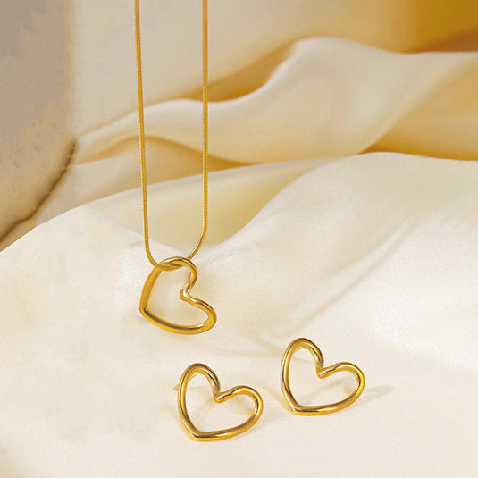 Gold Plated Anti Tarnish Heart Themed Pendant Set